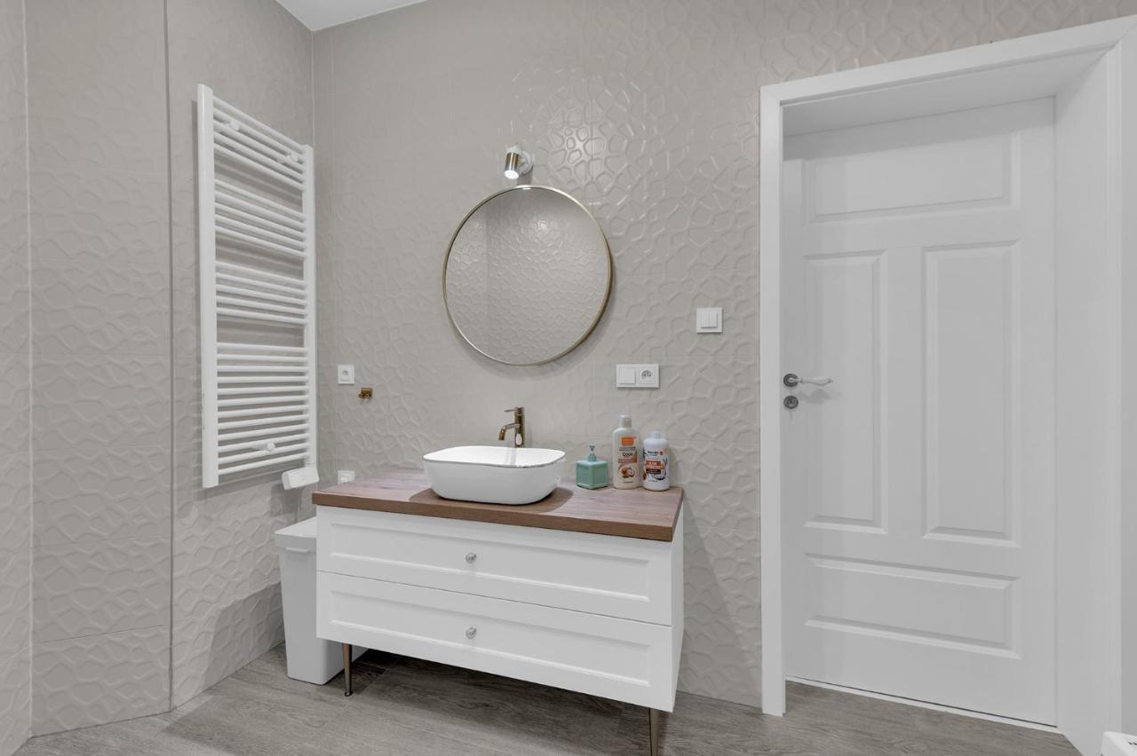 Polonia Apartment Centrum Z Miejscem Parkingowym ウッチ エクステリア 写真